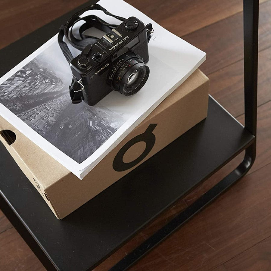 Colgador de Abrigos 2298 – Negro – 52×47×140 cm – Acero + Madera