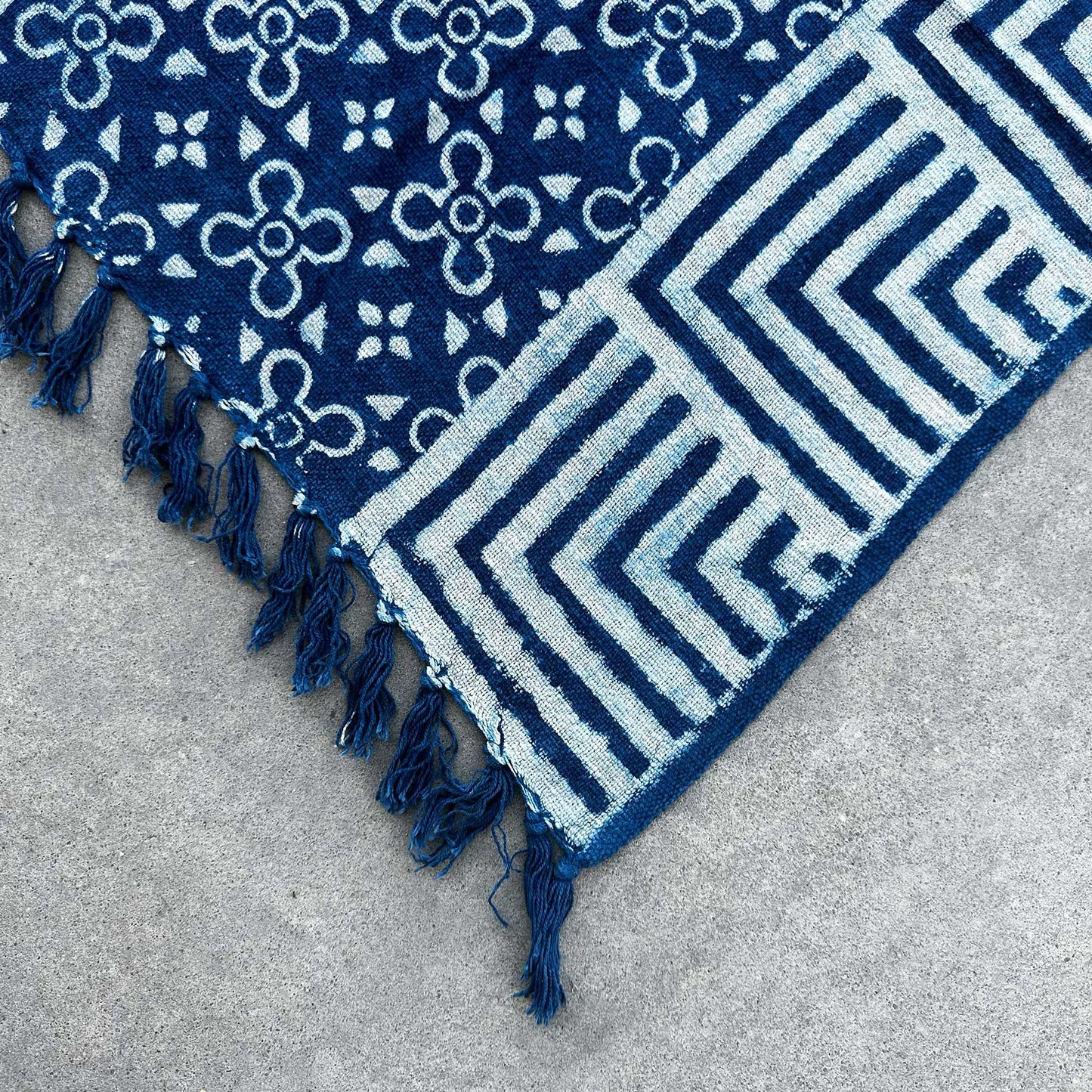 Manta Indigo Hecha a Mano - 170x120cm - Kasba Tiles
