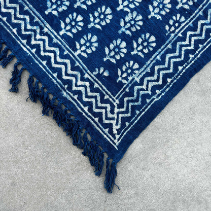 Manta Indigo Hecha a Mano - 170x120cm - Chhota Flower