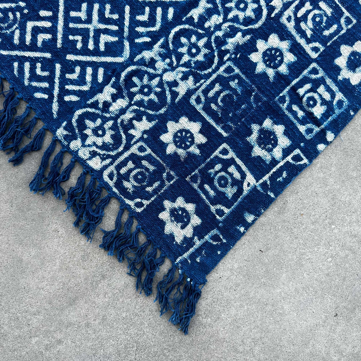 Manta Indigo Hecha a Mano - 170x120cm - Desi Stripes
