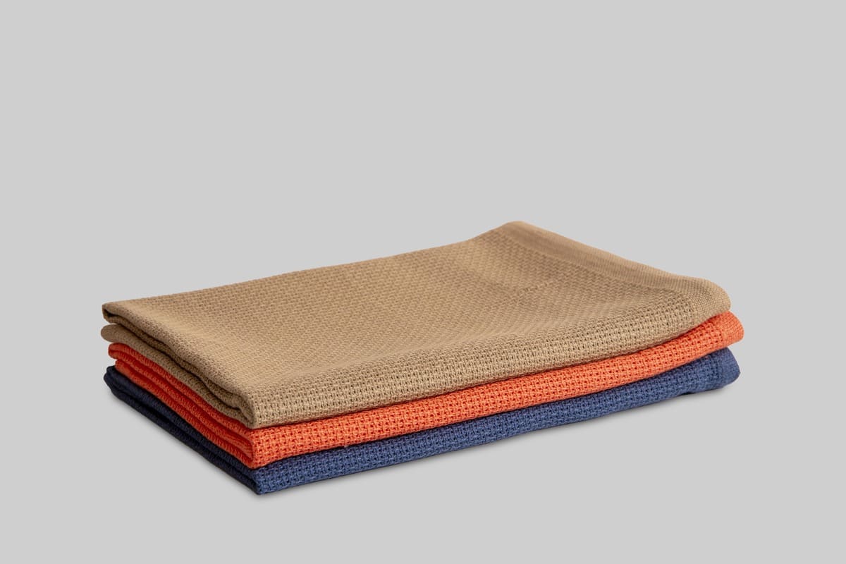 Pack 3 Paños de Cocina Algodón Boston 50x50 – Azul, Coral y Piedra Deskarao