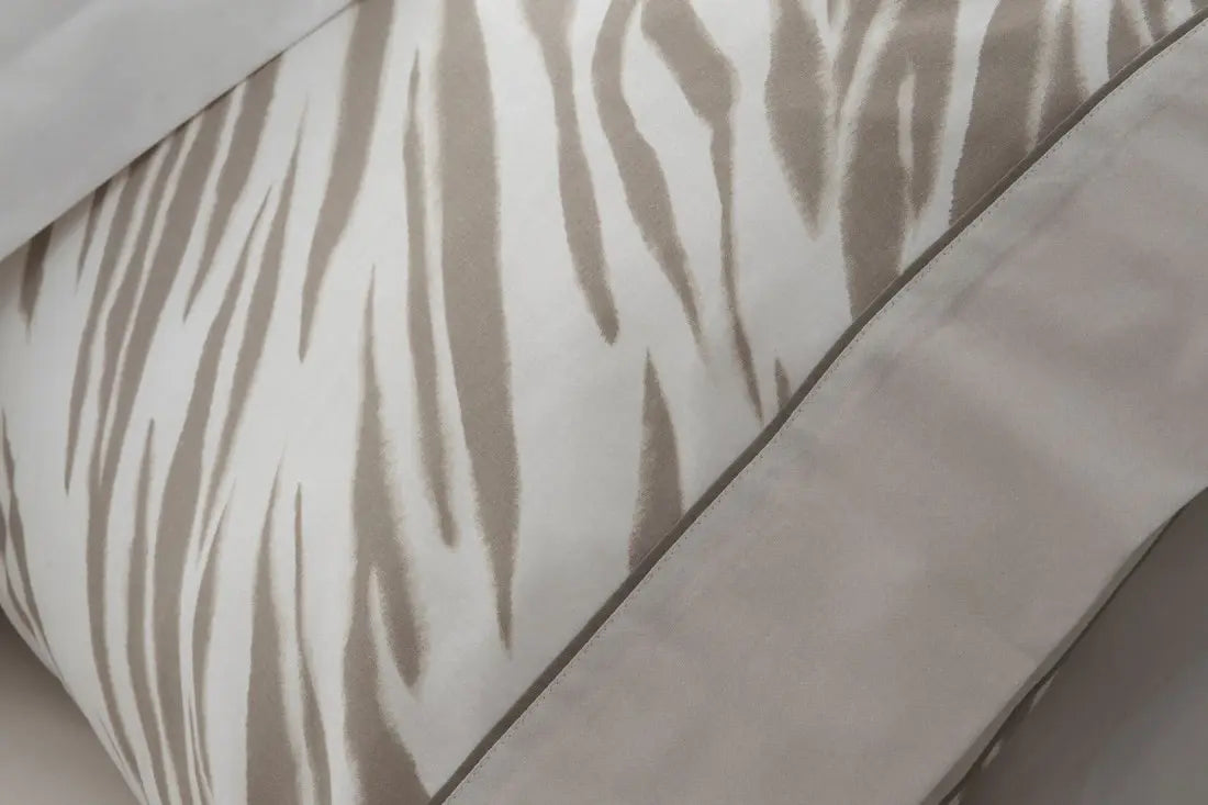 JUEGO DE SABANAS TELA 050 MOKA BURRITO BLANCO 135 cm